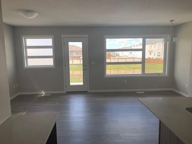 17221 9 Ave Sw - Photo 5 of 10