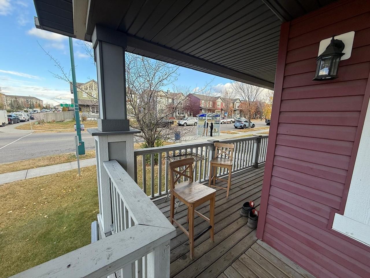 2180 32 St Nw - Photo 3 of 23
