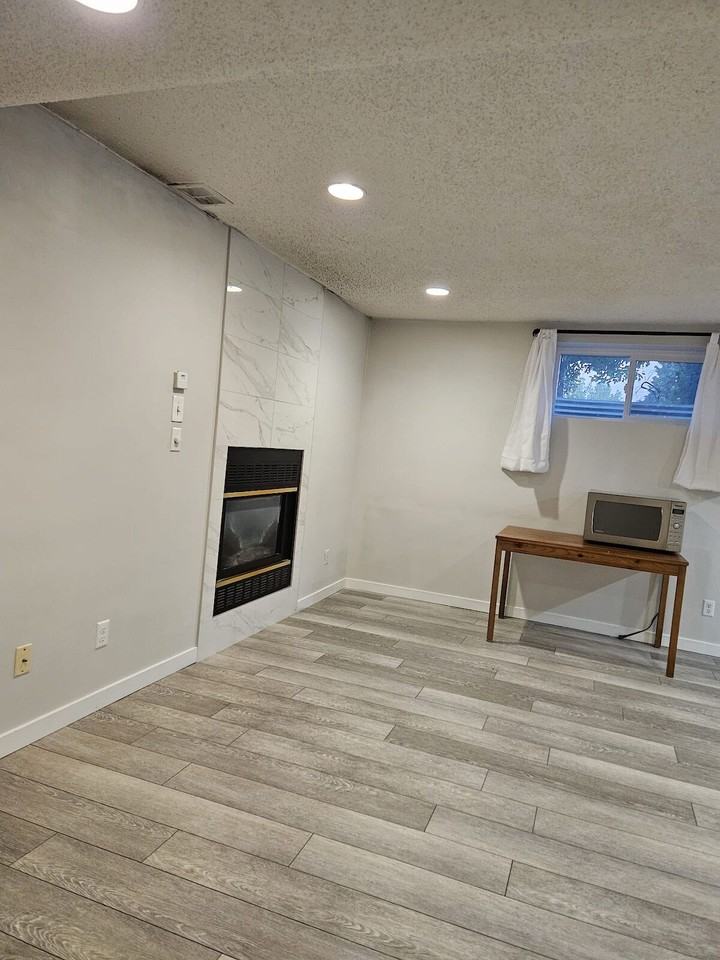 7380 Silver Springs Rd Nw - Photo 4 of 12