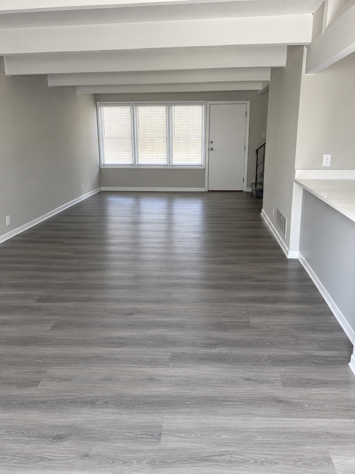 2492 N 38th St - Photo 3 of 17