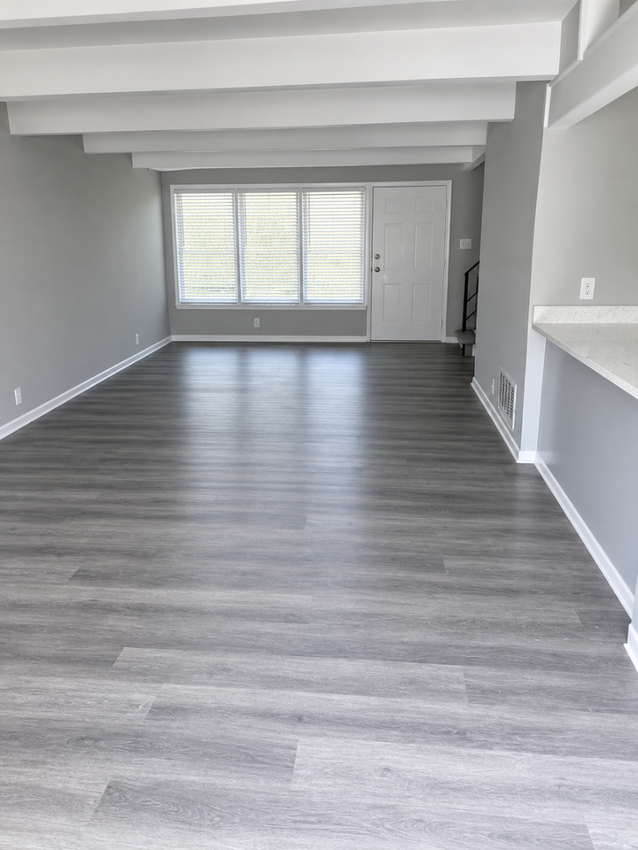 2492 N 38th St - Photo 4 of 17