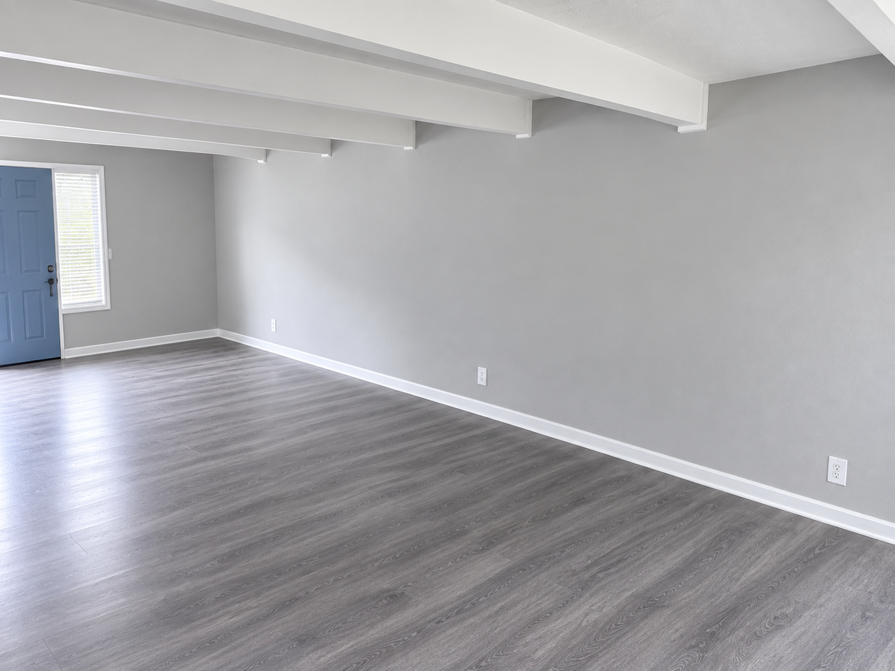 2492 N 38th St - Photo 5 of 17