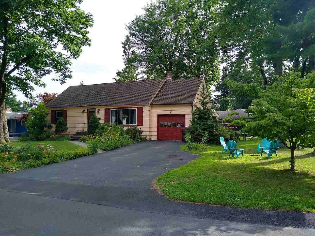 65 Saint Clair Dr #NA - Photo 2 of 13