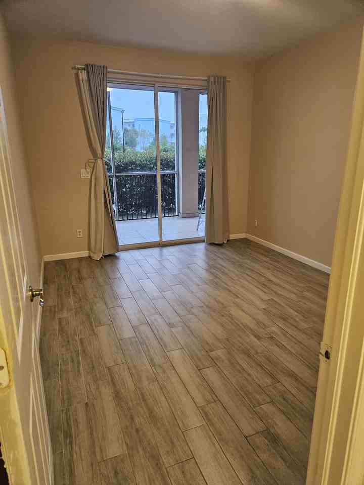 Se Gulfstream Pl #105 - Photo 3 of 12