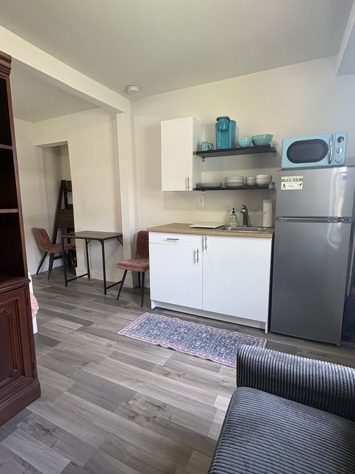 779 Nw 97th St #NA - Photo 6 of 10