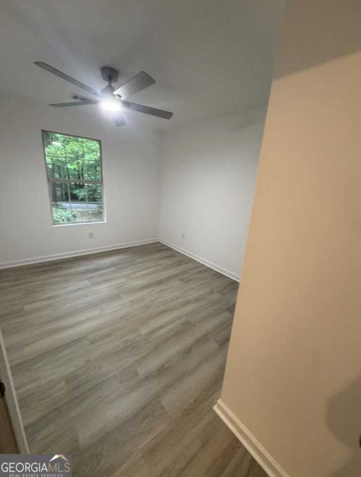 408 Meadowbrook Dr #NA - Photo 6 of 10