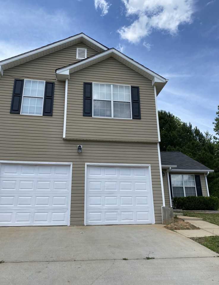 1607 Amelia Ct #NA - Photo 4 of 17