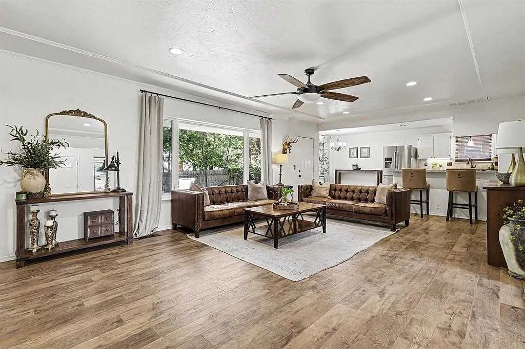 1316 Mockingbird Ln #NA - Photo 6 of 27