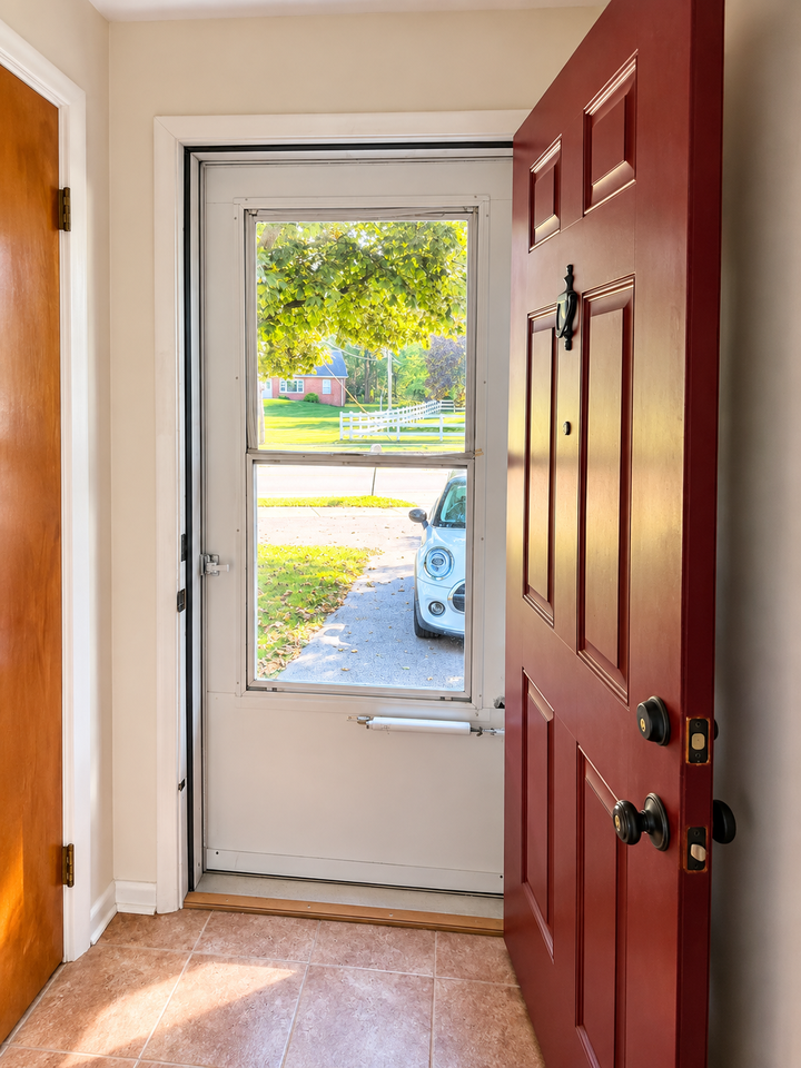 1516 Elmwood Ave #NA - Photo 6 of 10