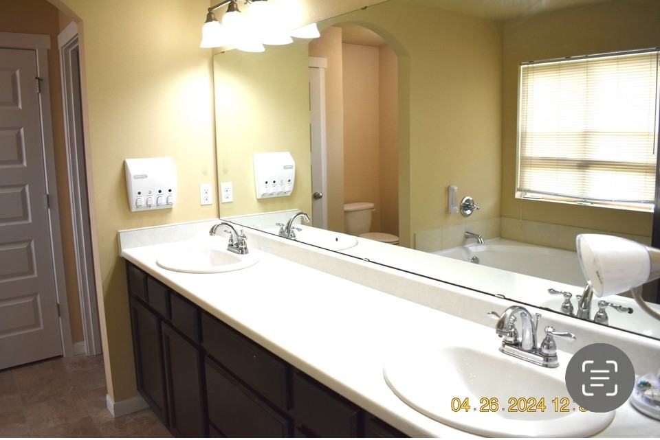 4215 E Roosevelt Ave #NA - Photo 3 of 4