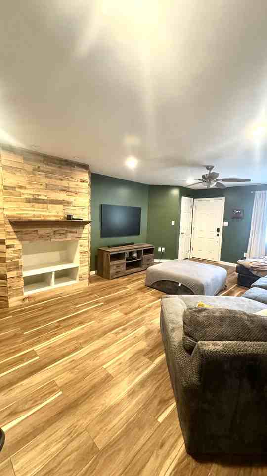 8 Balamor Ln #8 - Photo 3 of 10