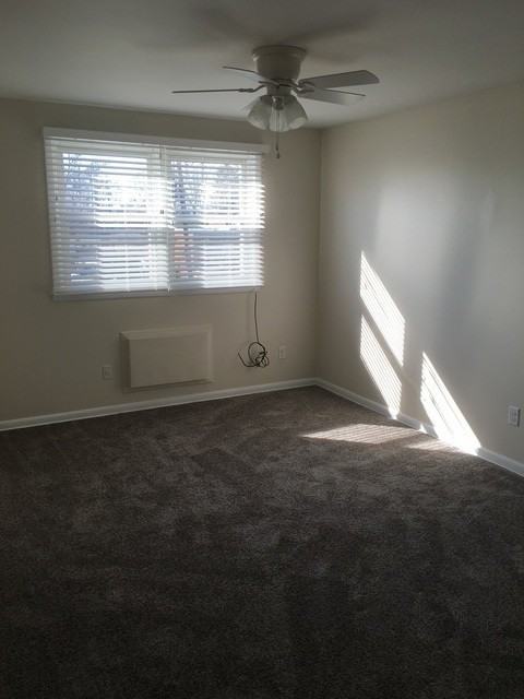 6 Melvin Dr #2 - Photo 3 of 6