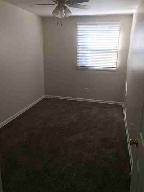 6 Melvin Dr #2 - Photo 5 of 6