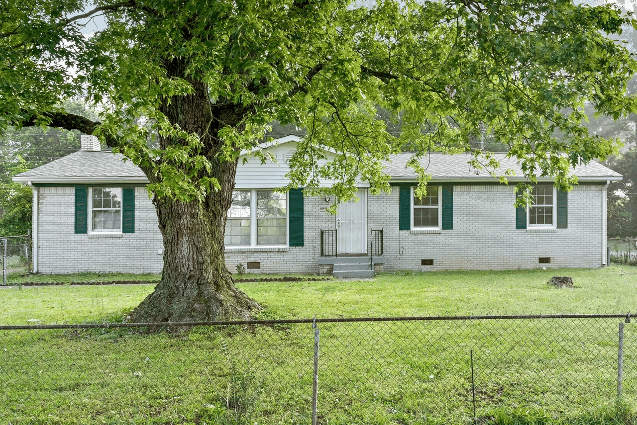 2307 Pendleton Dr #NA - Photo 2 of 30
