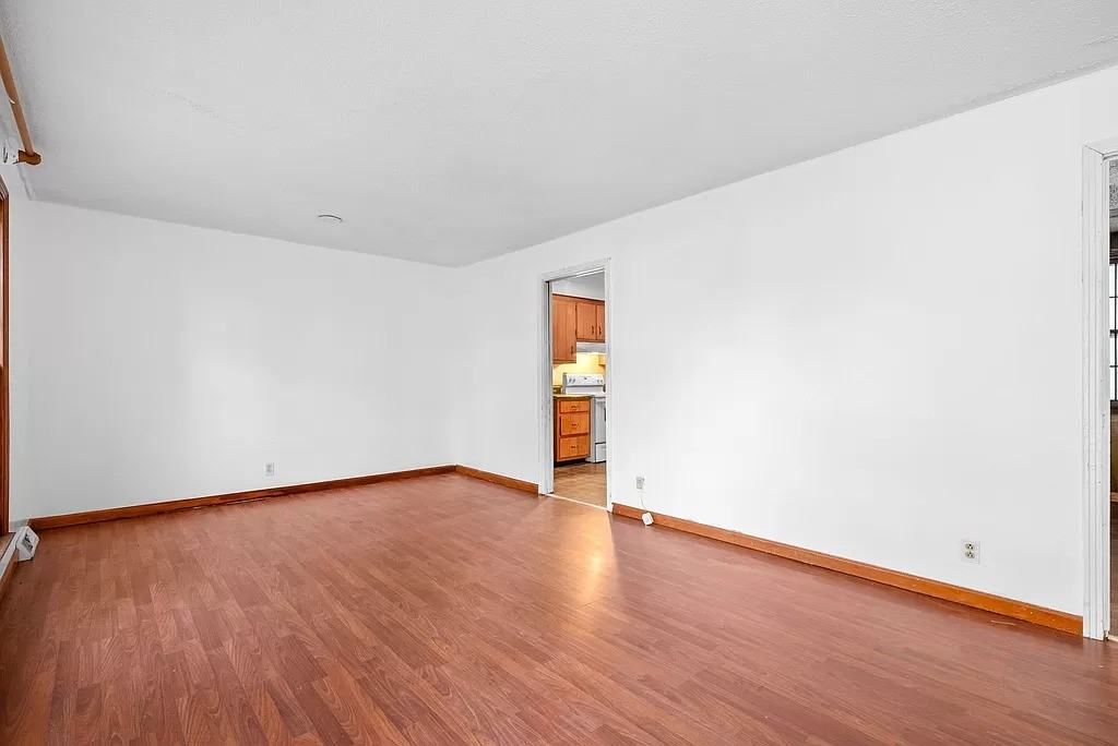 2307 Pendleton Dr #NA - Photo 6 of 30