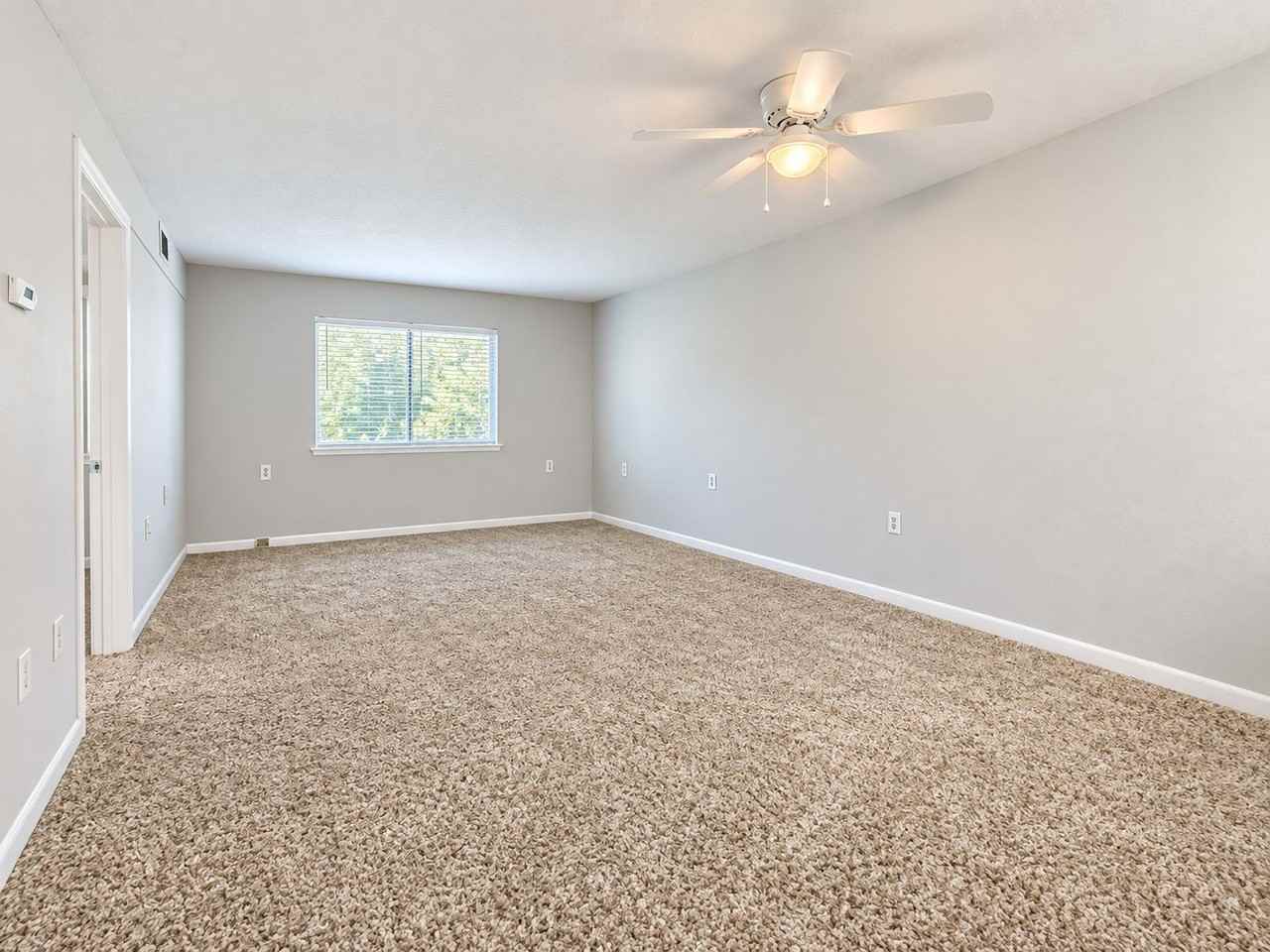 111 Se 16th Ave - Photo 6 of 14