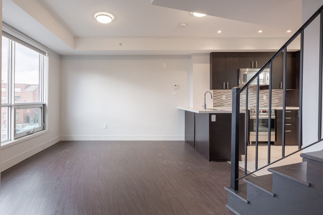 332 High Park Avenue #303 - Photo 6 of 20