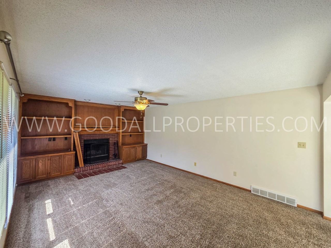 1104 Prairie View Dr - Photo 6 of 20