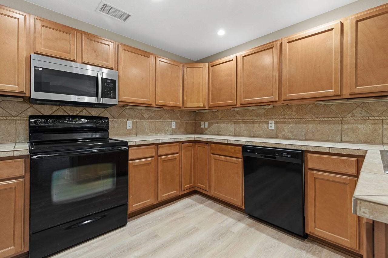 16687 Las Ramblas Ln - Photo 6 of 29