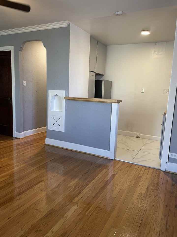 1760 North Pearl Street #9 - Photo 6 of 19