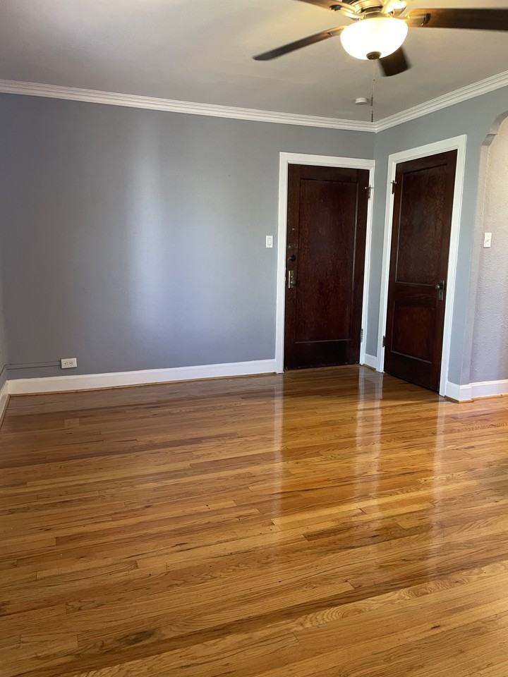 1760 North Pearl Street #9 - Photo 7 of 19