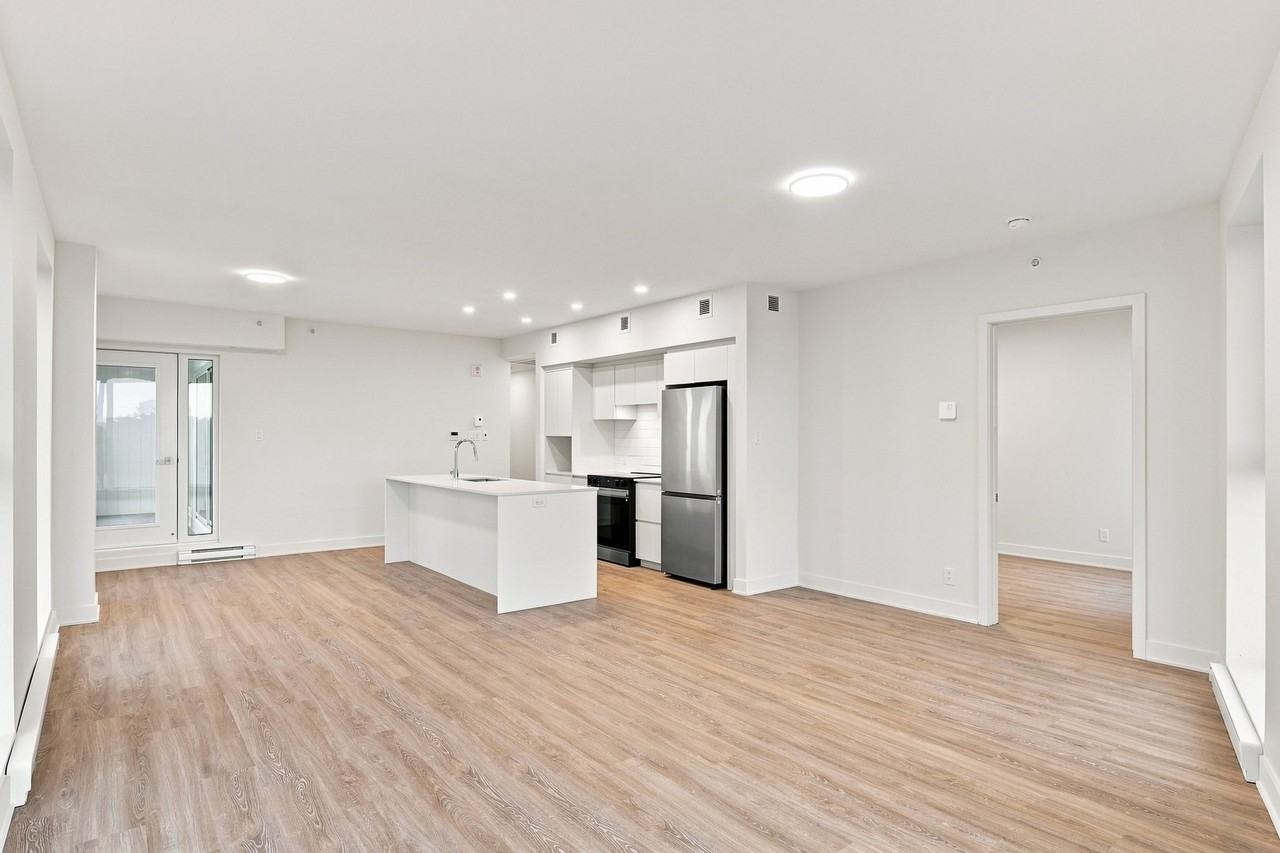 220 Boul Saint-Joseph - Photo 3 of 17