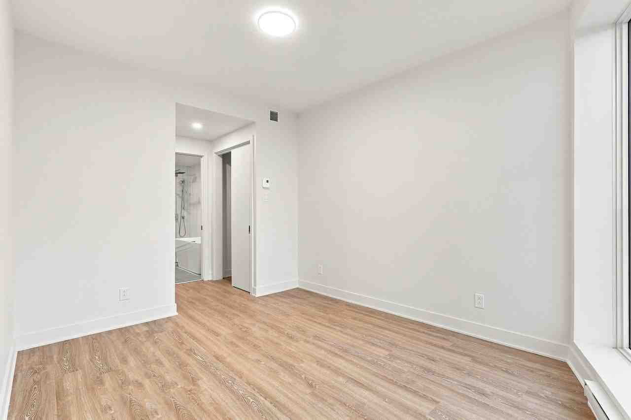 220 Boul Saint-Joseph - Photo 6 of 17