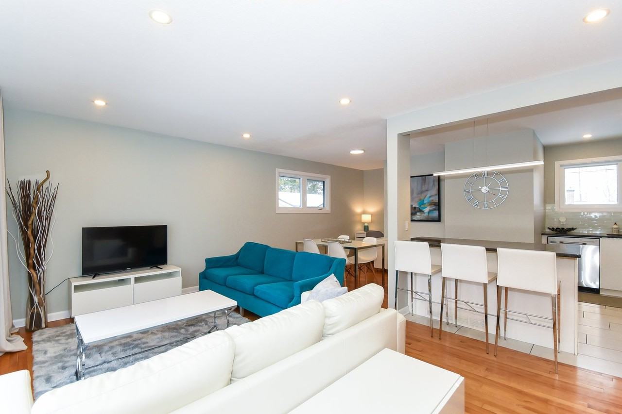 2151 Lambeth Walk - Photo 3 of 20