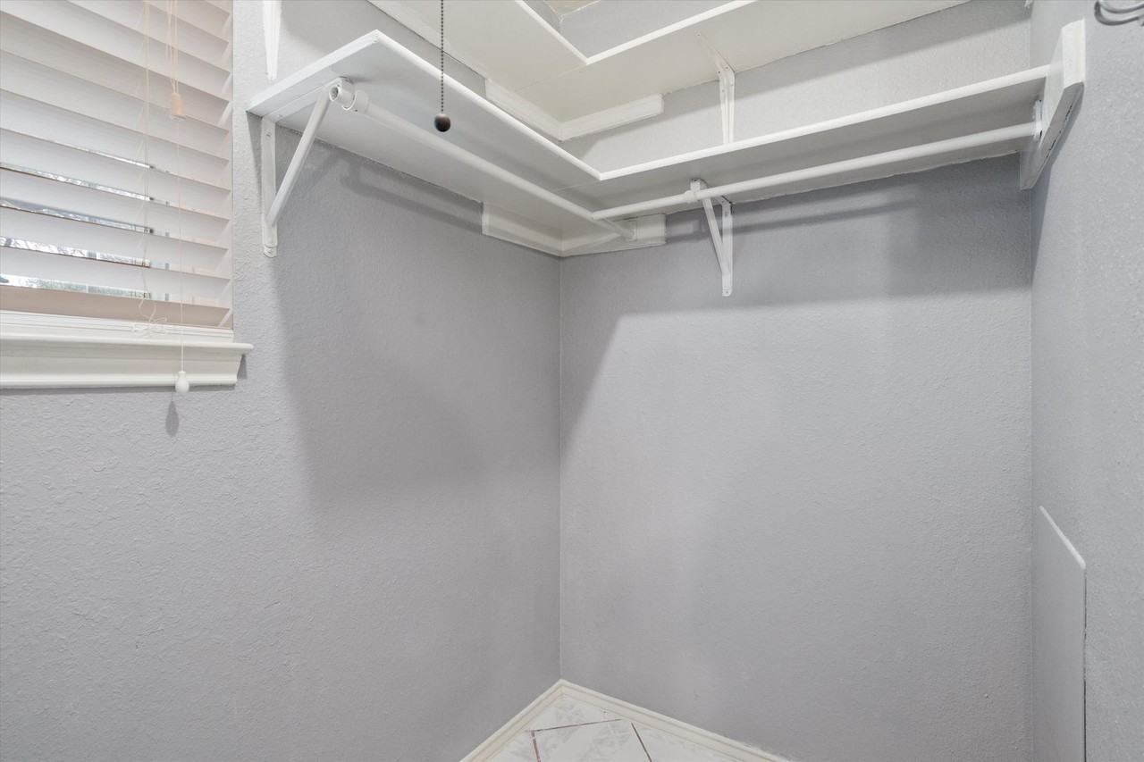 8514 Red Willow Dr - Photo 6 of 37