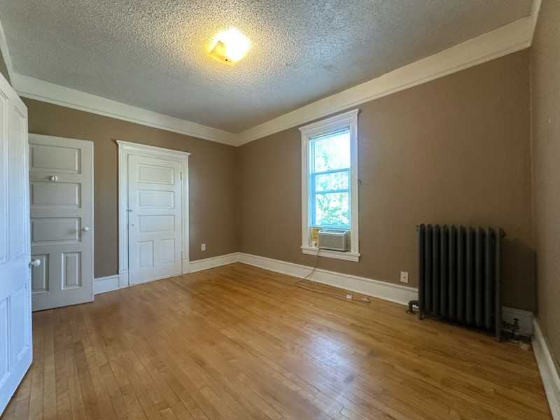 1426 Adams St Ne #3 - Photo 5 of 15