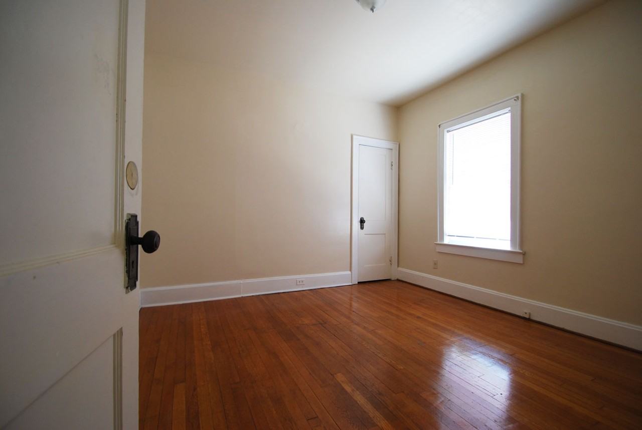 214 State St #A - Photo 7 of 9