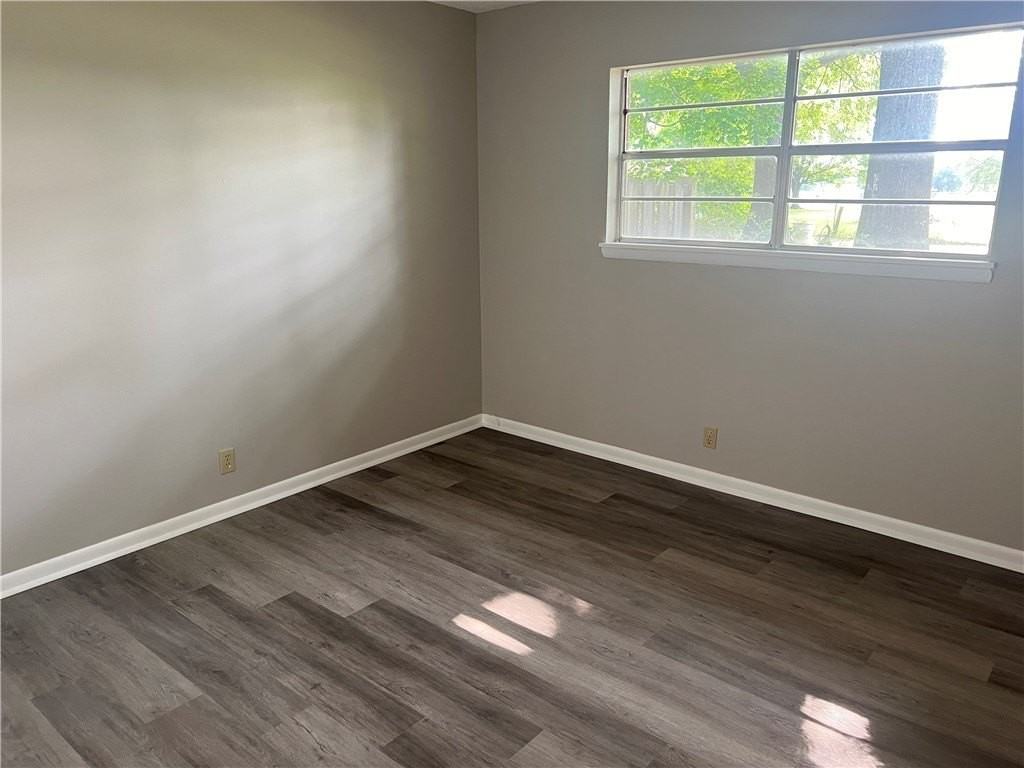 804 S 21st St - Photo 7 of 7
