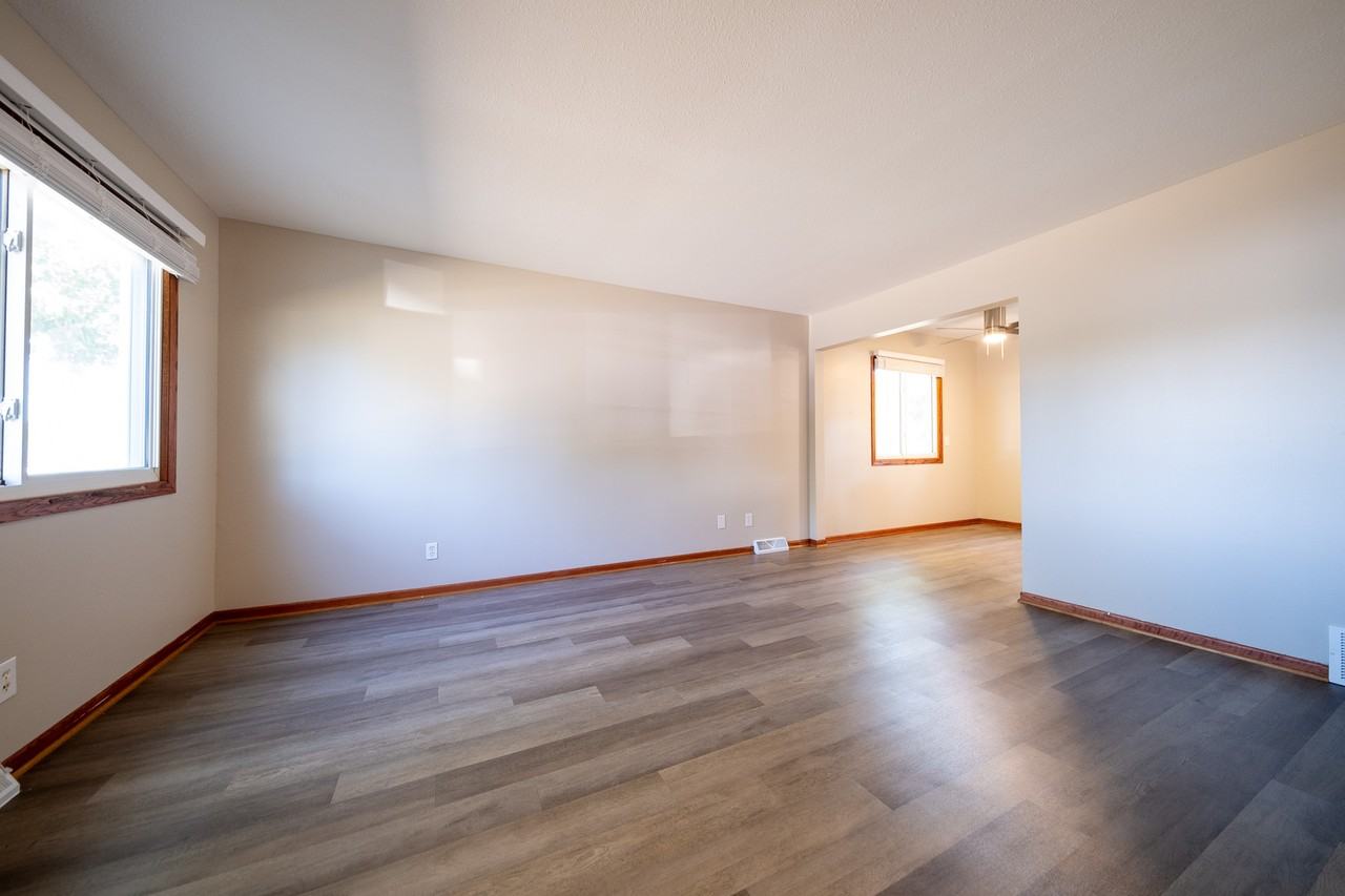 1036 2nd Ave E #1036 - Photo 7 of 20