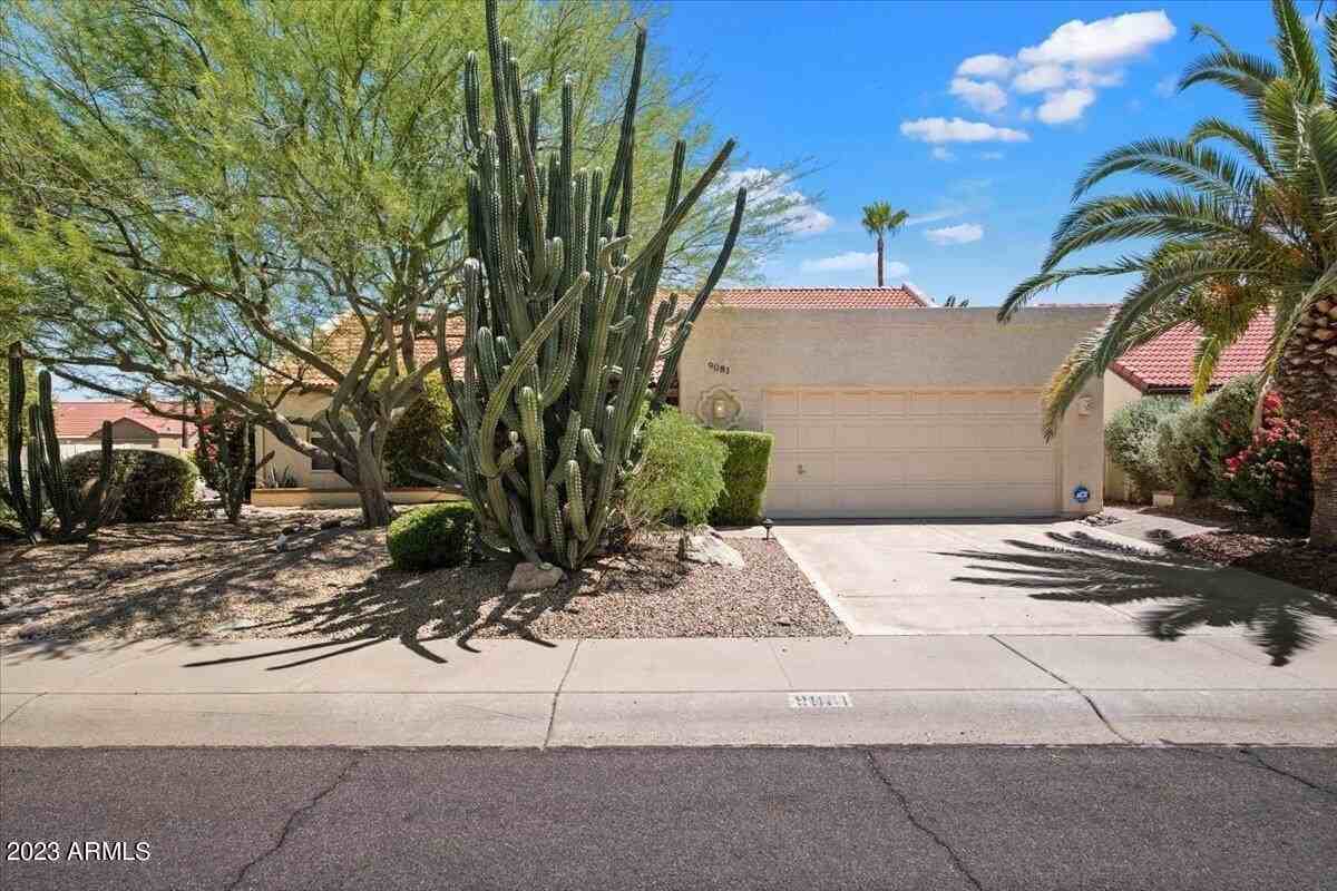 9081 E Sahuaro Dr - Photo 2 of 22