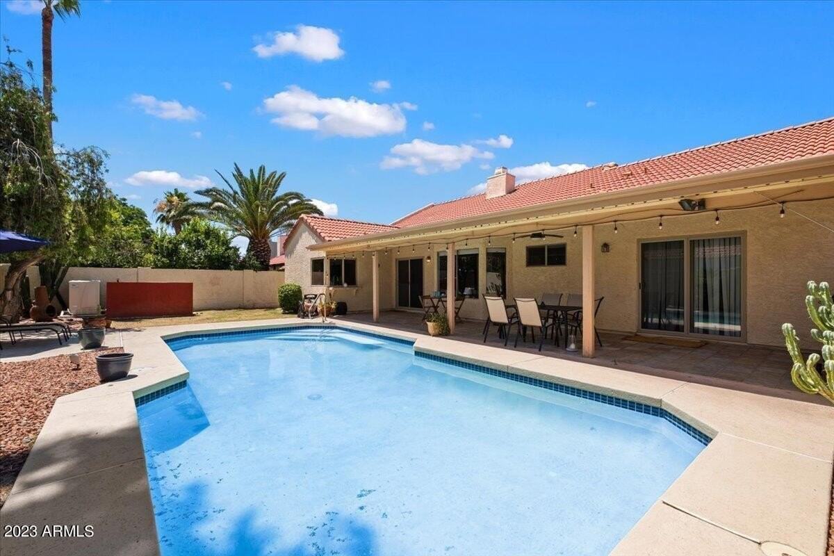9081 E Sahuaro Dr - Photo 3 of 22