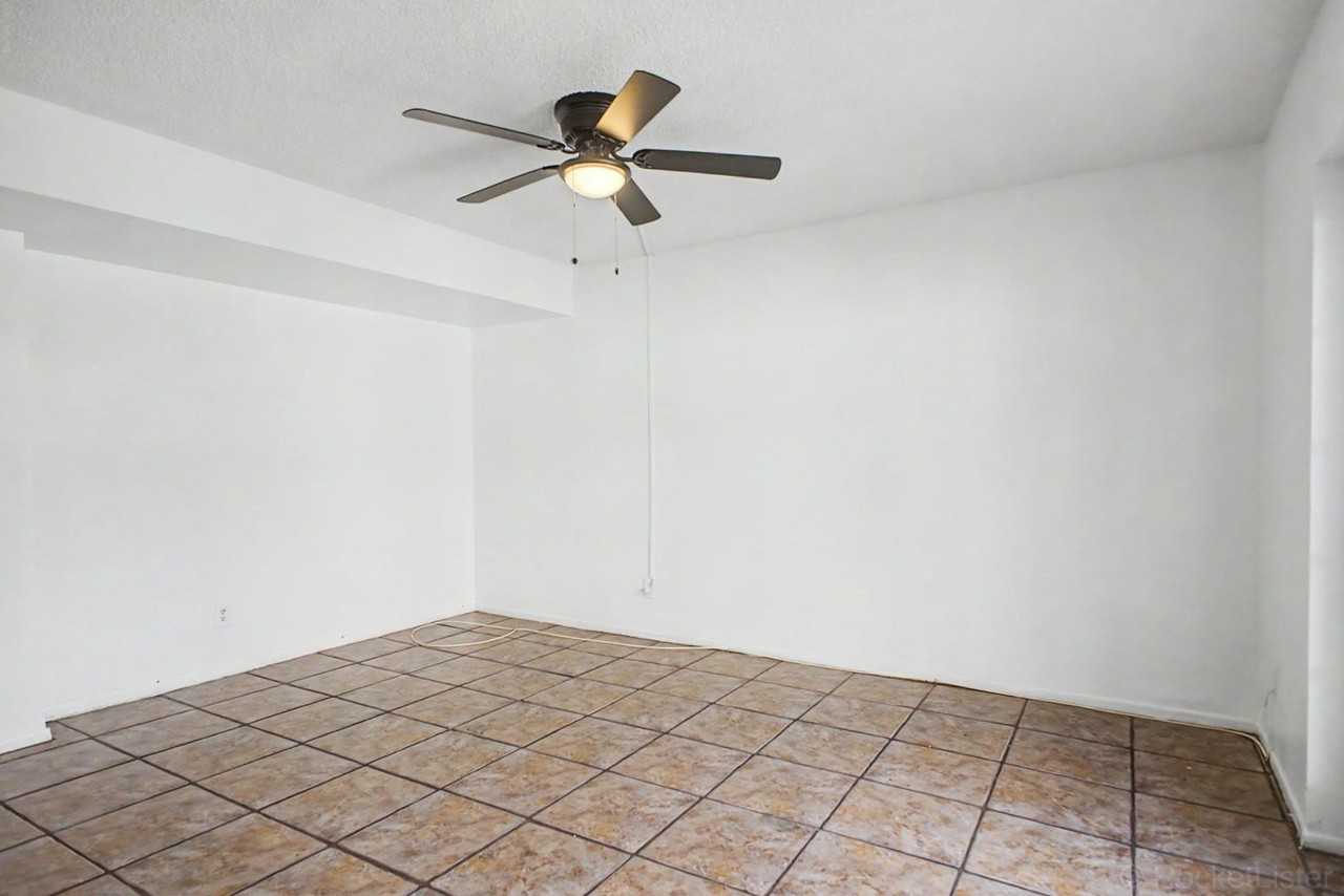 4522 N 15th Ave - Photo 7 of 40
