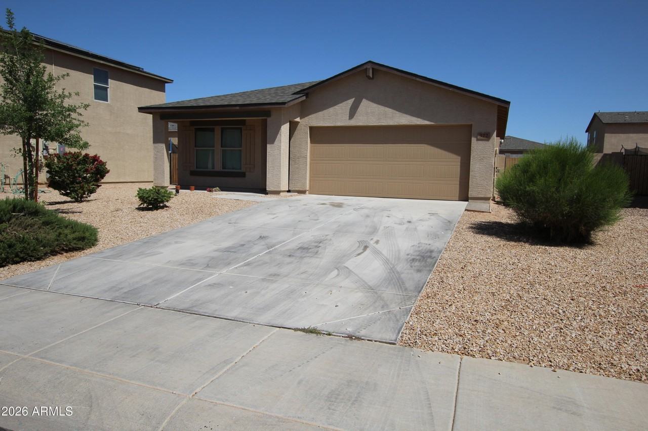 322 E Bobcat Pl - Photo 4 of 28