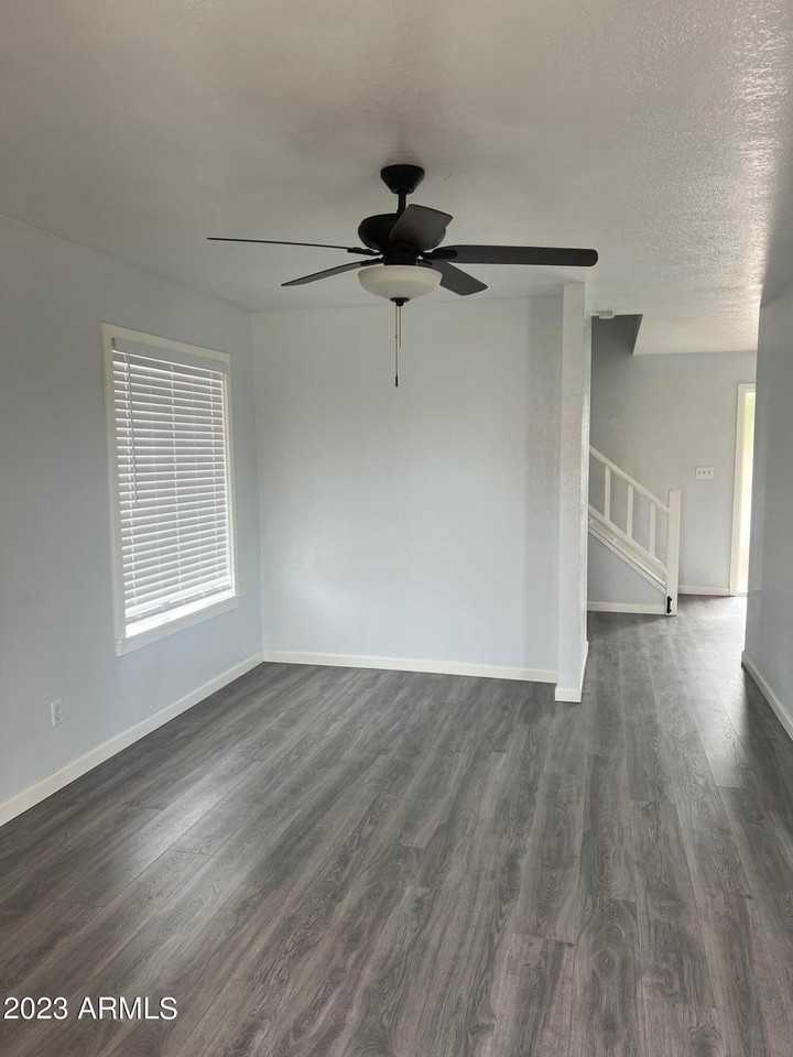8220 W Monaco Blvd #2 - Photo 7 of 12