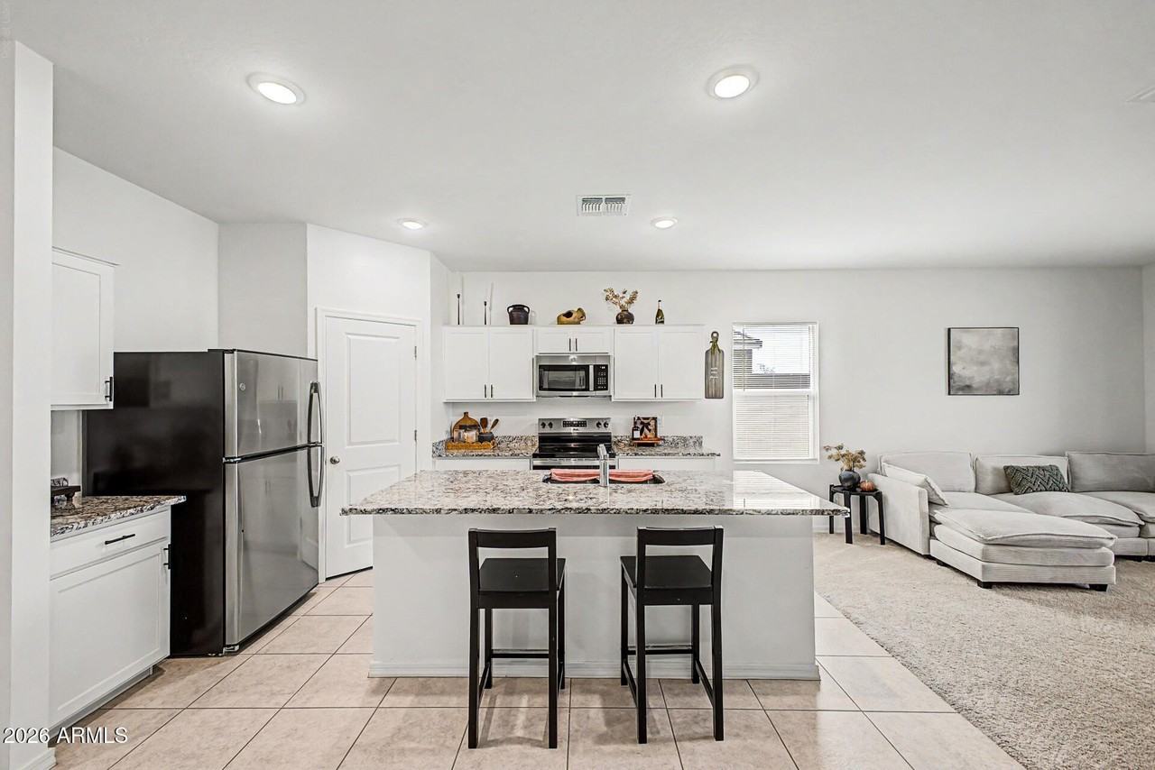 24260 W Pecan Rd - Photo 6 of 16