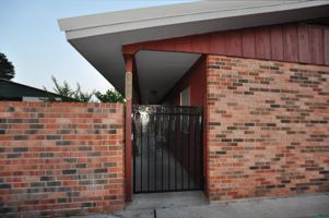 featured image of 1011 People St #C