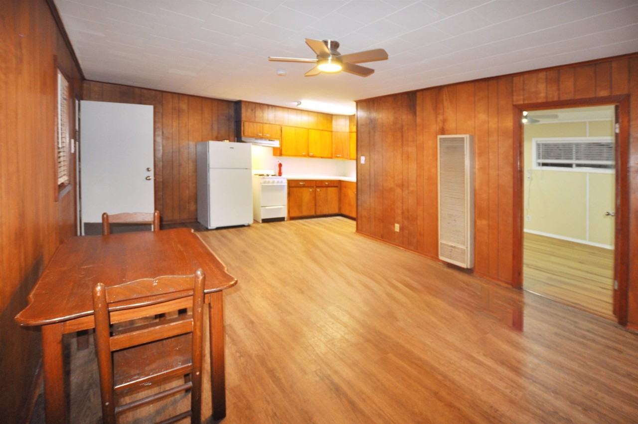 1011 People St #C - Photo 4 of 9