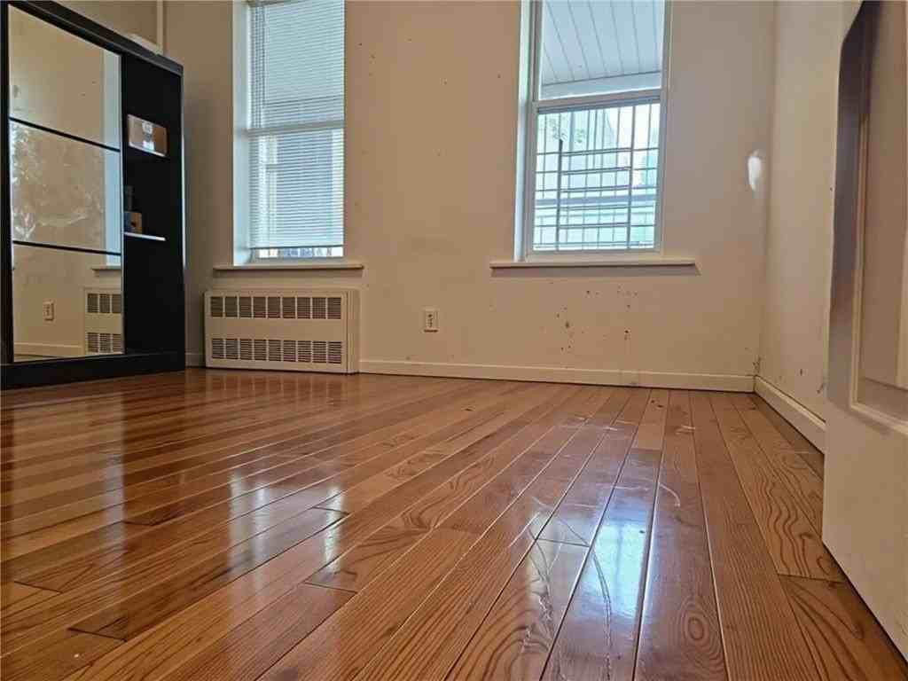 302 Parkville Ave #1 - Photo 3 of 6