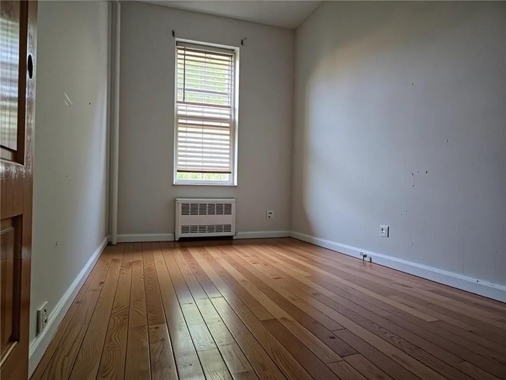 302 Parkville Ave #1 - Photo 4 of 6