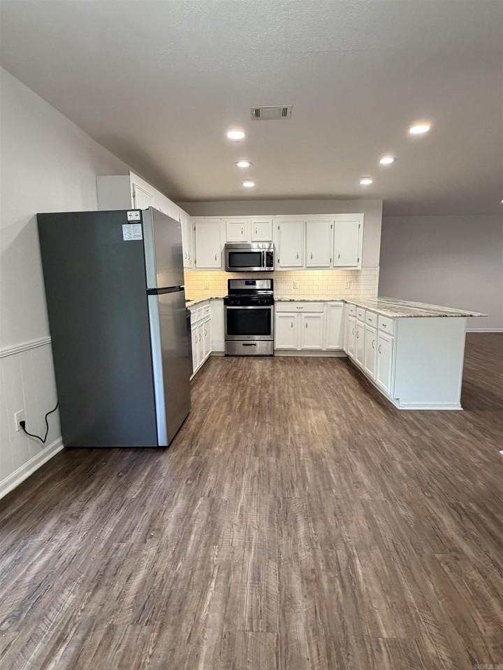 2615 Stivers Blvd - Photo 6 of 26