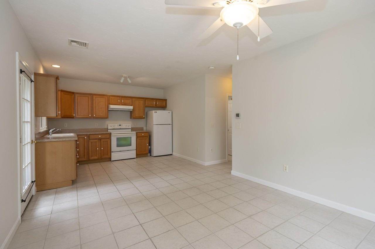 15 Chase Rd #15B - Photo 7 of 16