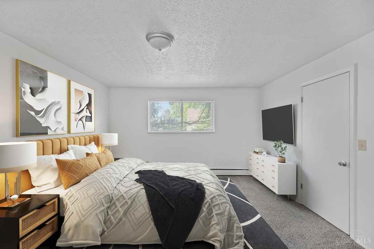 204 N East St #10 - Photo 6 of 9