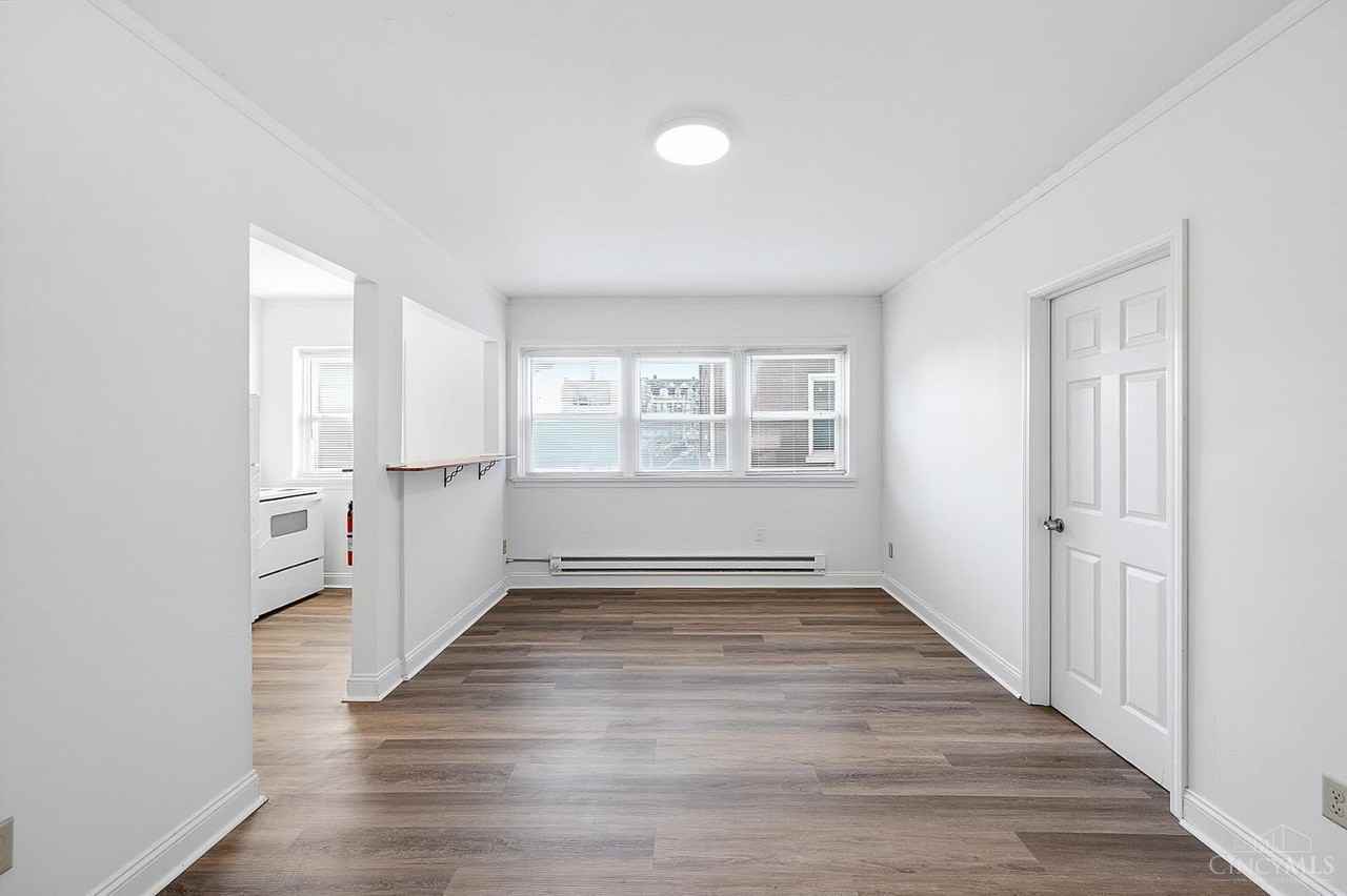 825 William Howard Taft Rd #7 - Photo 3 of 10