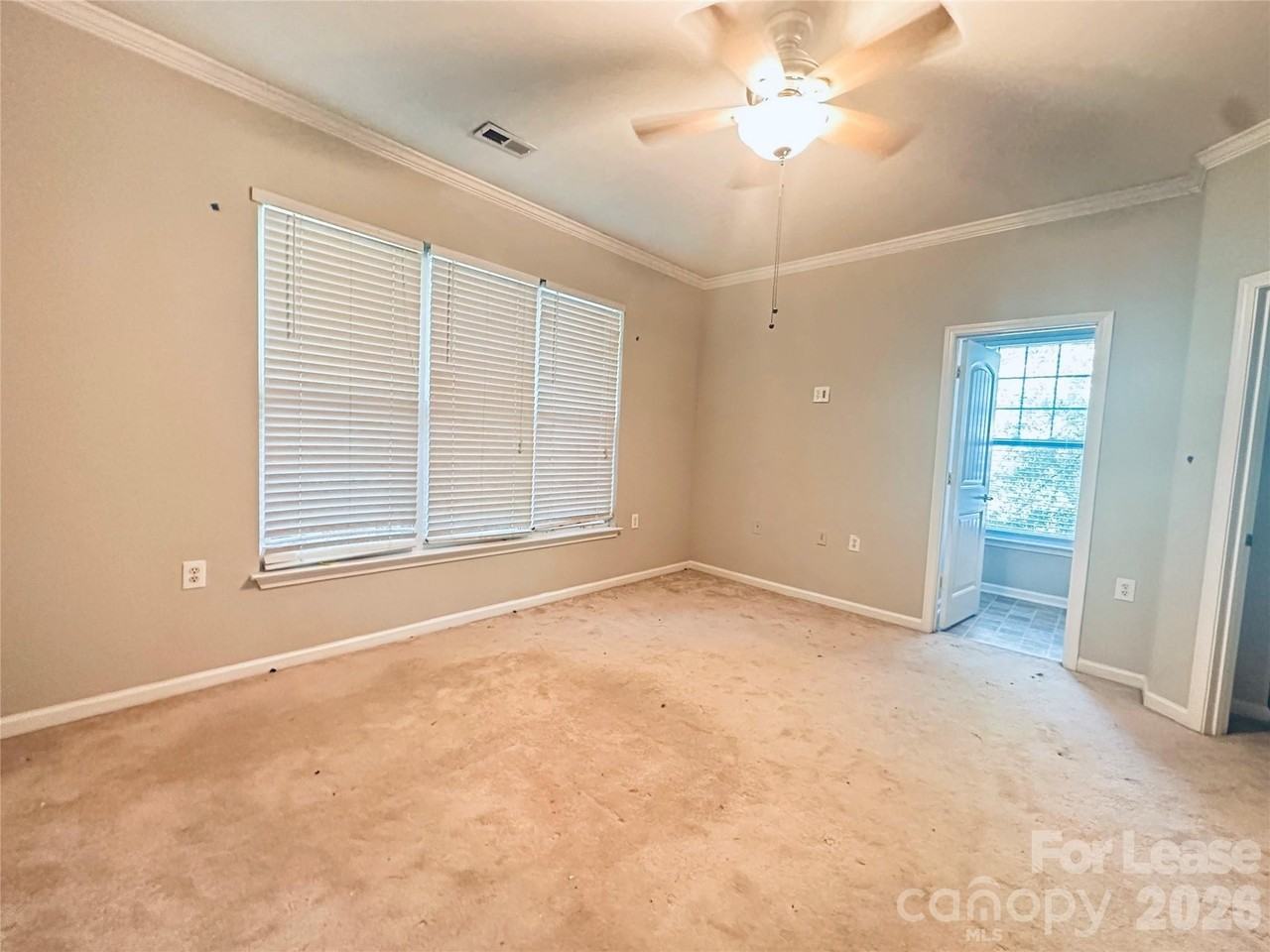 15402 Saint Christopher Ct - Photo 5 of 7