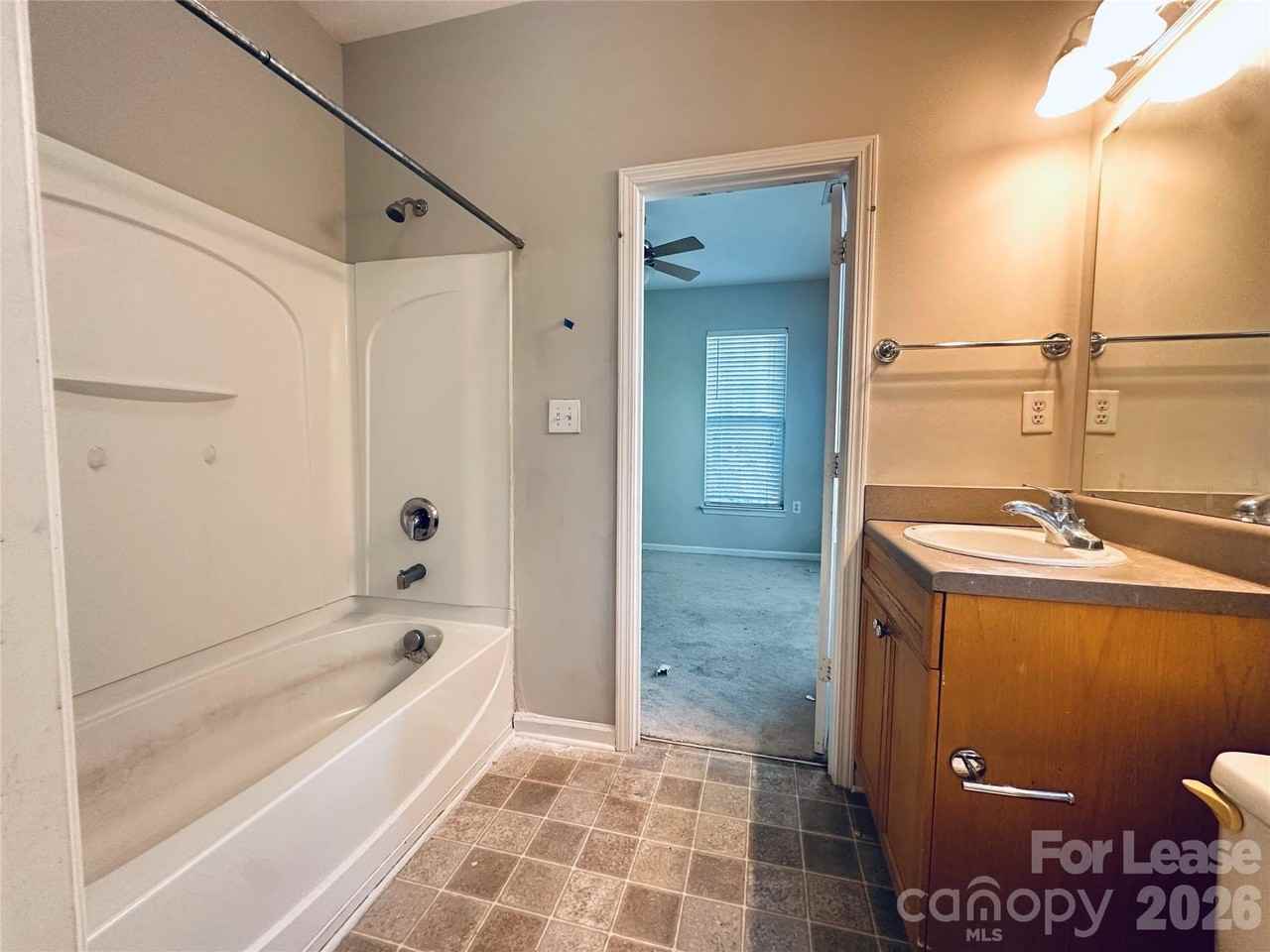 15402 Saint Christopher Ct - Photo 7 of 7