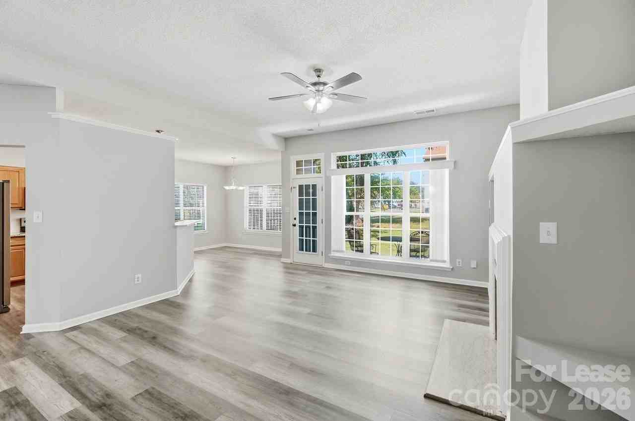 13931 Dingess Rd - Photo 3 of 25